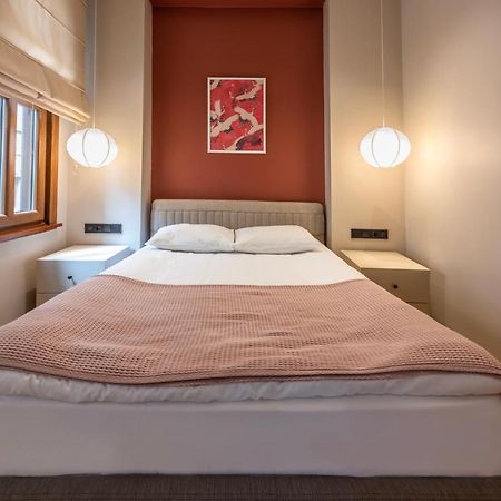 Bguest Pera Suites Истанбул Екстериор снимка