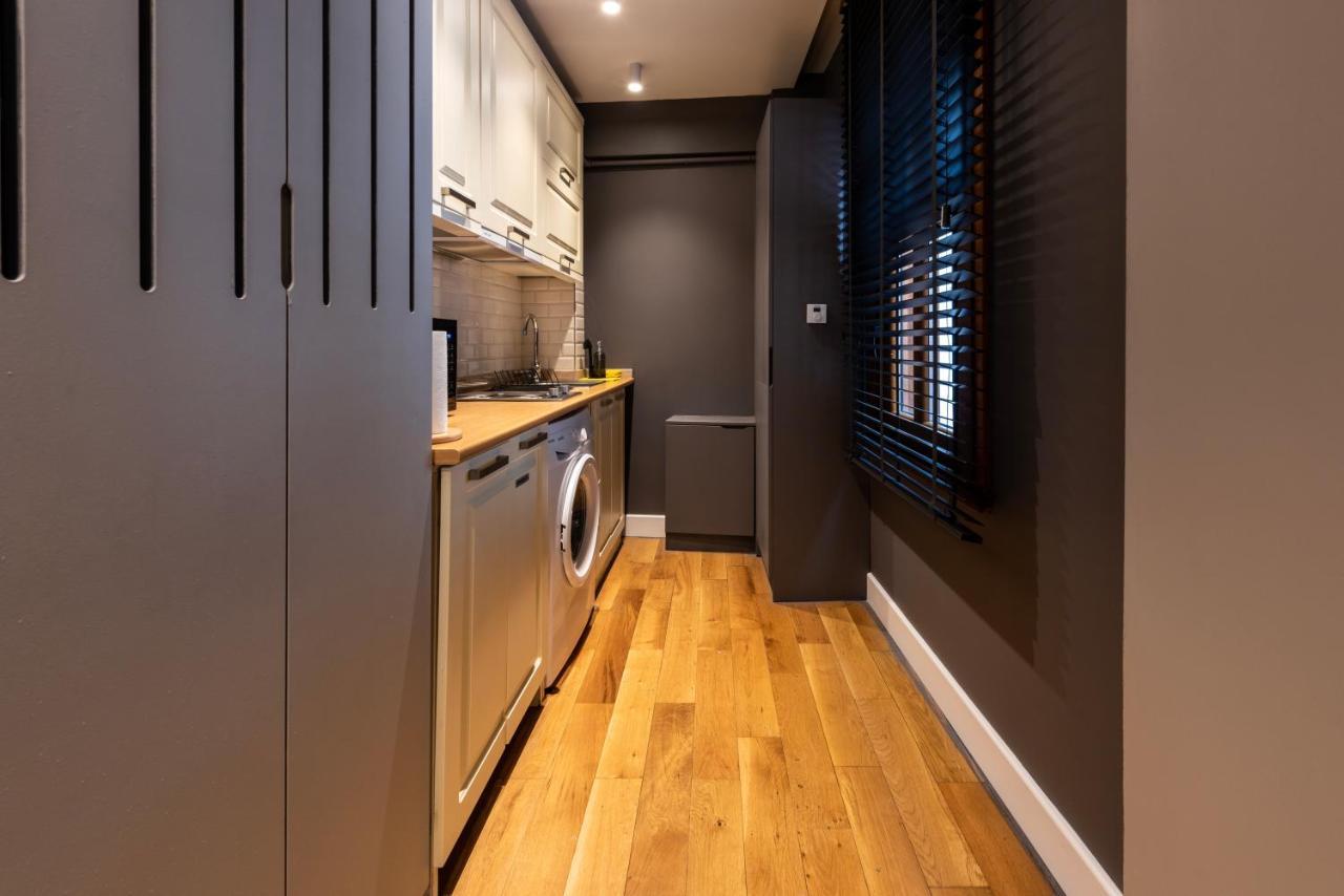 Bguest Pera Suites Истанбул Екстериор снимка