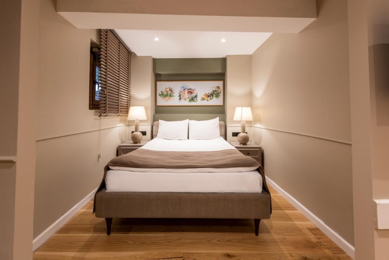 Bguest Pera Suites Истанбул Екстериор снимка