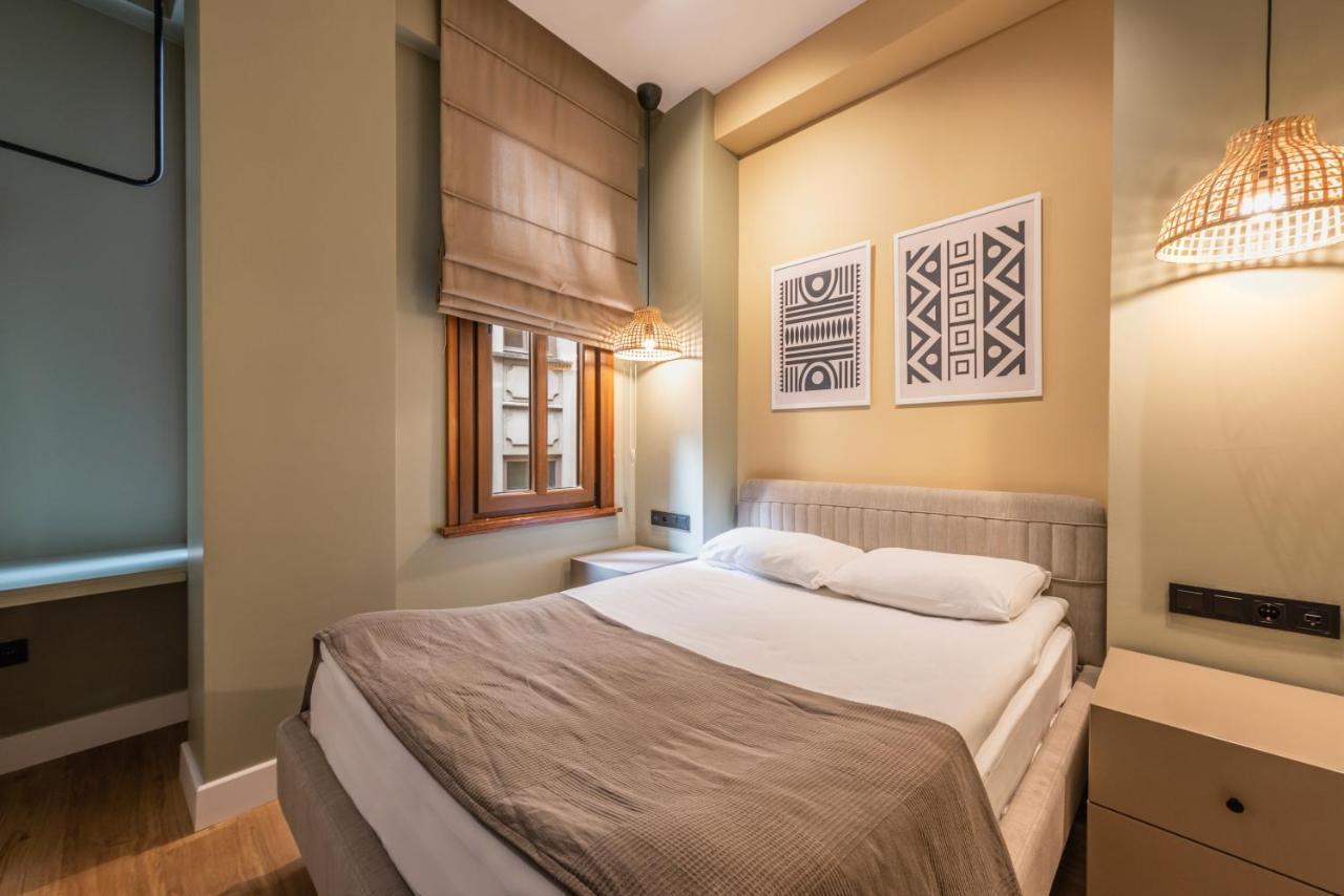 Bguest Pera Suites Истанбул Екстериор снимка